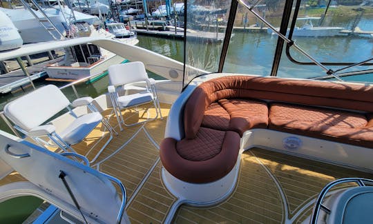 Luxury cruise around the Chesapeake - Leave your stress in the wake!