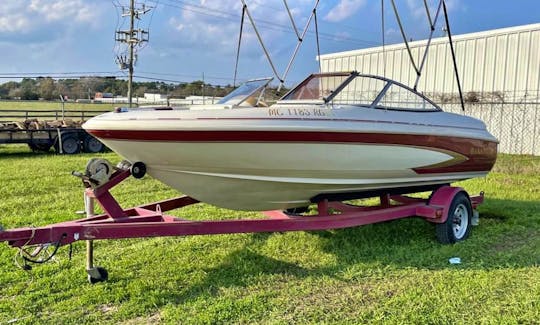 Bowrider Boat Rental in Willis, Texas