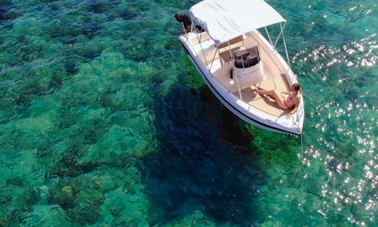 Santorini Boat Rentals without licence