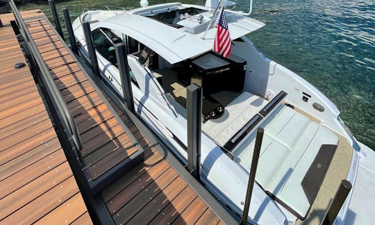 Private 36' Cobalt Yacht Charter with Captain