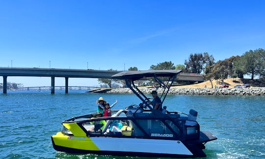 Seadoo Switch Supercharged Jet Boat Pontoon In Long Beach , Naples And Alamitos 