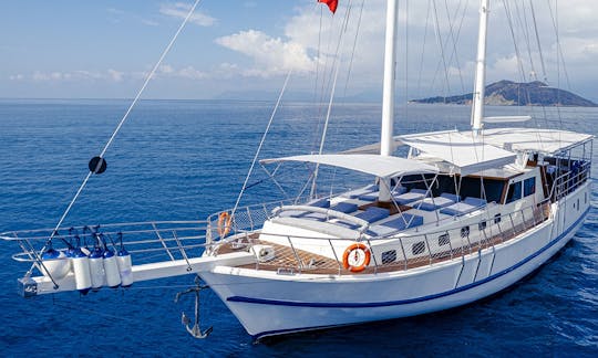 66ft Gulet, 4 Cabins, 9 Pax, 4 Crew