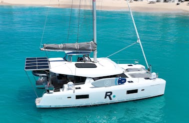 25% off Luxury Catamaran Day Charter (All-inclusive) in St. Maarten