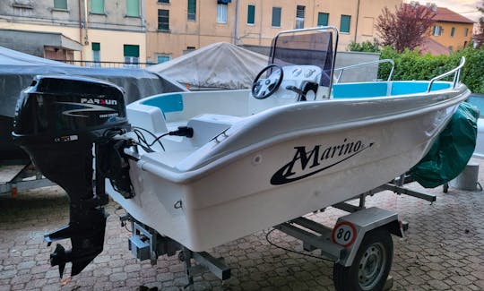 MARINO Rent a boat in Como without driver license