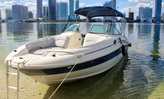 Enjoy 8!!!!! IDENTICAL 26' Sea Ray Sundeck in Miami! ALWAYS AVAILABLE! (HUGE WEEKDAY DISCOUNTS)