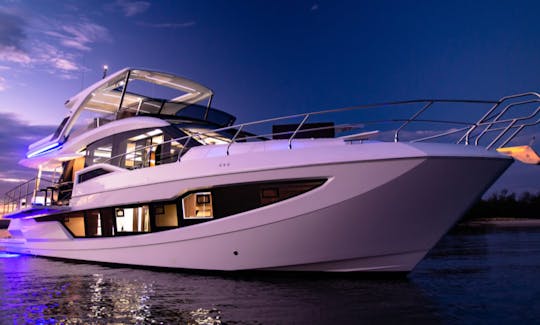 Flybridge Galeon de 64 pieds à Lantana, en Floride