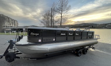 24' Pontoon Party Cove Boat on Lake Austin