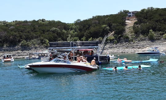 Aluguel de barcos ATX Harris Party Deck no Lago Travis