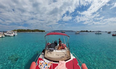 Nouveau bateau à moteur Mediteran 19 à Seget Vranjica