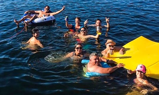 10 Person Party Barge Pontoon on Lake Austin!!!!