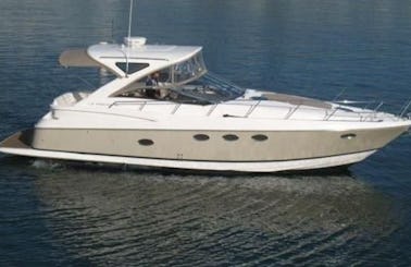 Luxury 40' Motor Yacht in Toronto