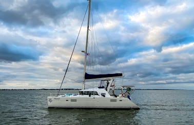 Luxurious Sailing Yacht - Ready for Sun, Fun & Relaxation!