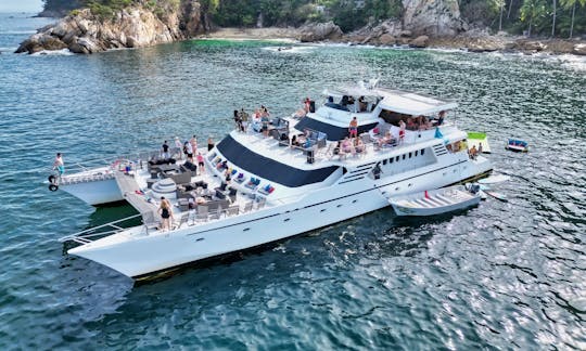 100' Mega Yacht Limousine Of The Sea [All-Inclusive], Nuevo Vallarta, Mexico