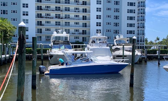 35’ Contender Cruising and Fishing Charter in Delray Beach, Florida