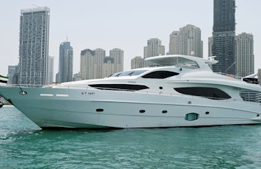 Luxury 101ft Majesty Yacht with Jacuzzi upto 55 guest in Palm Jumeirah Dubai