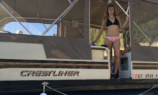 Crestliner Pontoon Boat in Bella Vista, California