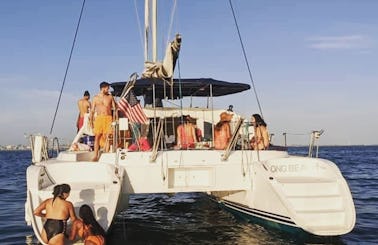 38' Sailing Catamaran for Day Tours In Long Beach And Overnight To Catalina