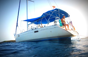 Beneteau Oceanis 390 Sailing Yacht with Skipper in Palma, Illes Balears