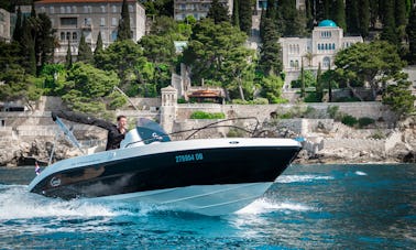 Charter Gaia 22 Open 2023 Black Edition pour les transferts et les excursions