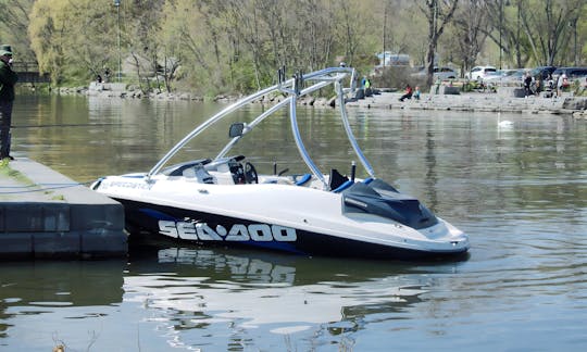 Seadoo Speedster - Wakeboarding, Tubing, Performance on the Water in Ontario