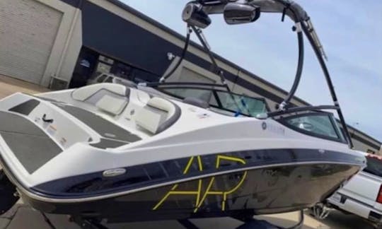 Is it hot in here or is it just YOU?! Enjoy a Texas summer day on Lake Ray Hubbard aboard our Yamaha AR192!