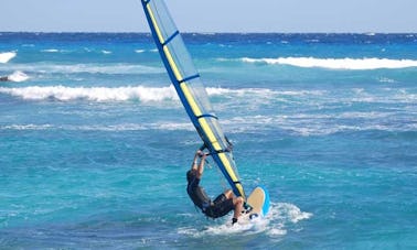 スリランカ、ベントータでのウィンドサーフィン