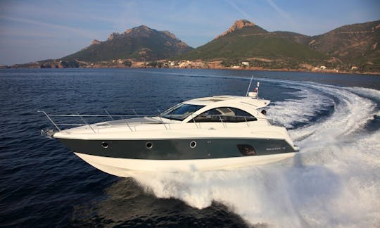 Monte Carlo 42 Motor Yacht Rental in Golfe-Juan, Provence-Alpes-Côte d'Azur