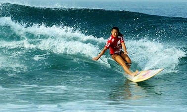 Surfeando en Weligama, Sri Lanka