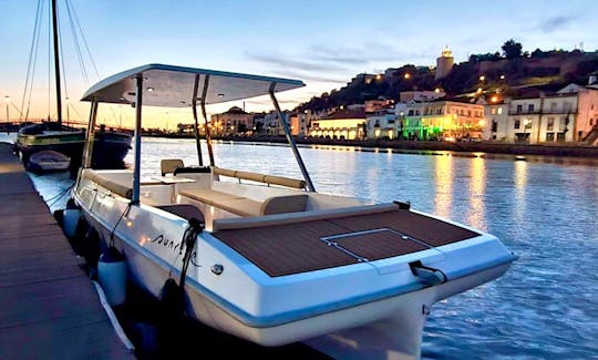Solar panel boat
EVO-Lounge 7.0
