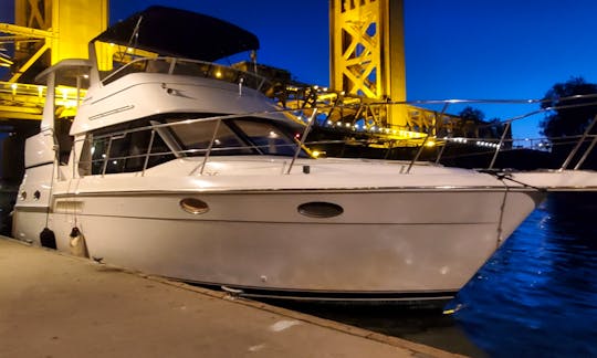 West Coast Luxury Yacht Experience with Carver Yacht!