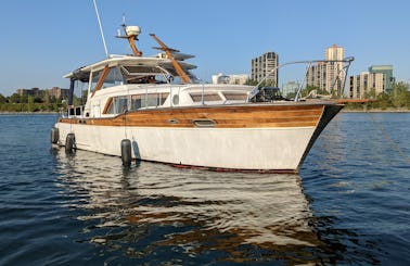 36' Trawler Charter in Montréal Québec, Canada
