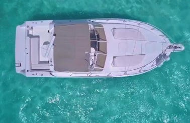 38ft Troyan Motor Yacht in Cancún