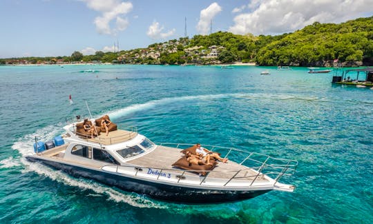 15-Meter Indonesia Luxury Motor Yacht for 15 people in Bali