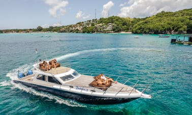 Yacht à moteur de luxe indonésien de 15 mètres pour 15 personnes à Bali