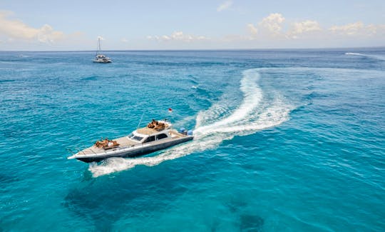 15-Meter Indonesia Luxury Motor Yacht for 15 people in Bali