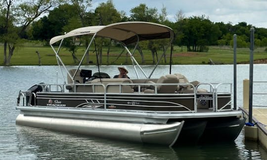 DATE NIGHT no Texas com o Sun Tracker sportfish 24 xp3 Pontoon!