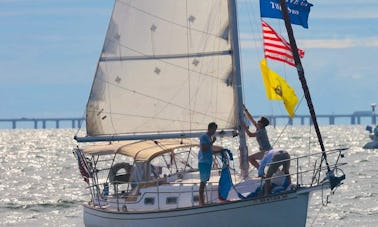 30 ft sailboat with highly experienced Captain in Baltimore Inner Harbor