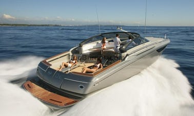 Bateau de luxe Baia One de 43 pieds à Sorrente