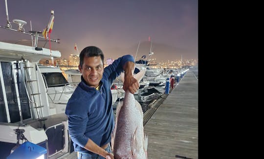 4 horas de pesca increíble en Fuengirola, Andalucía