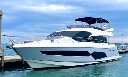 70' EXCLUSIVE Motor Yacht NEW to Chicago