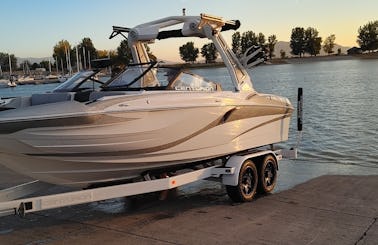 Centurion Fi23 Wake Boat Charter - Las Vegas