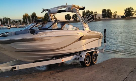 Centurion Fi23  - Wake Boat Charter - Lake Mead