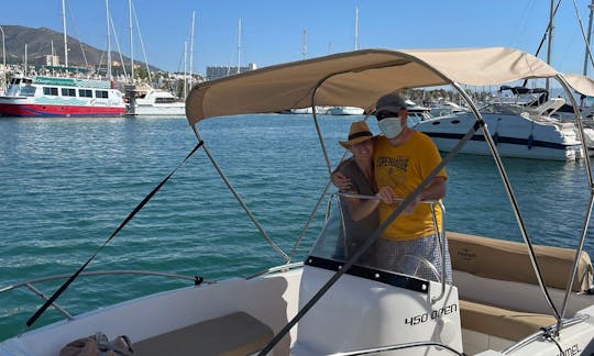 Alugue este barco sem licença Mareti 450 Open Boat para alugar em Benalmádena!