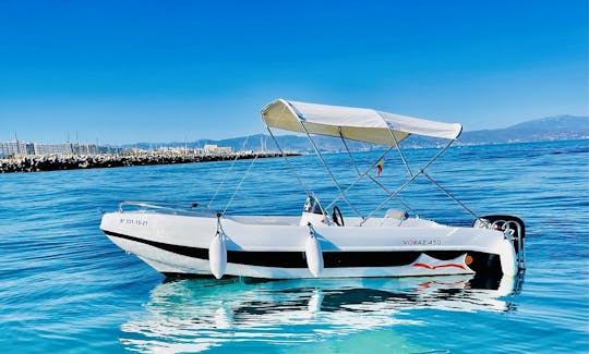 Rent this boat without a license Voraz 450 Open Plus Boat in Benalmádena