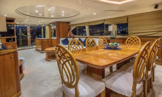 Enjoy Miami On This Luxury Super Yacht!