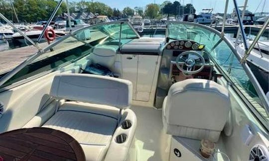 28ft Bayliner Cruiser with Washroom and Sound System in Toronto, Ontario