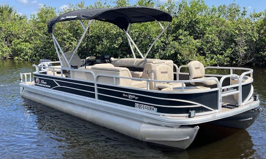 2020 Suntracker Fishing Barge in Punta Gorda w/ 150HP Mercury