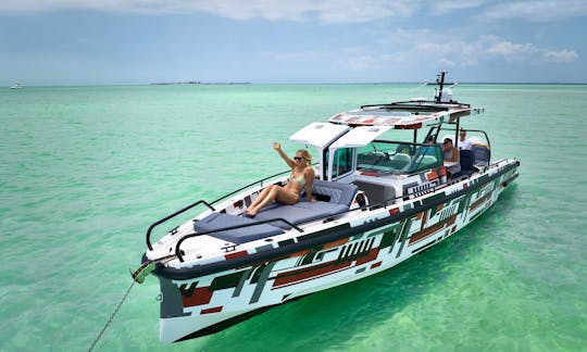 Hop to Hidden Islands Luxury Speedboat - Perfect for Large Groups