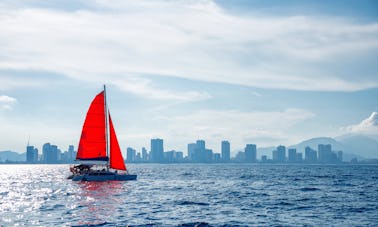 Tour privado no iate à vela na Baía de Nha Trang