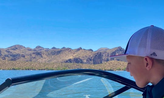 Captained Wake Surf and Wakeboard Boat Rental in Arizona Lake Saguaro